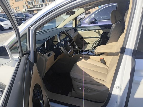 Buick GL8 2025, 16200 км, за 35382 USD - фото 19