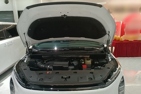 Buick GL8 2025, 32800 км, за 41786 USD - фото 30