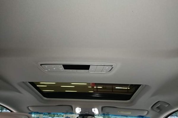 Buick GL8 2025, 32800 км, за 41786 USD - фото 26