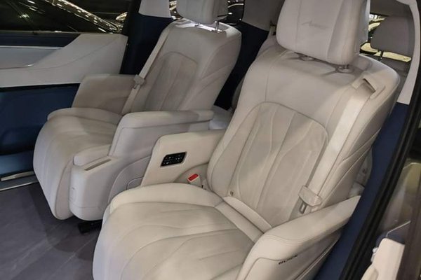 Buick GL8 New Energy 2024, 39300 км, за 42280 USD - фото 20