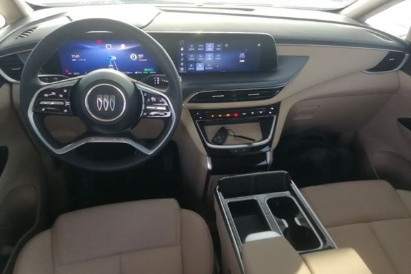 Buick GL8 New Energy 2025, 8600 км, за 35685 USD - фото 17