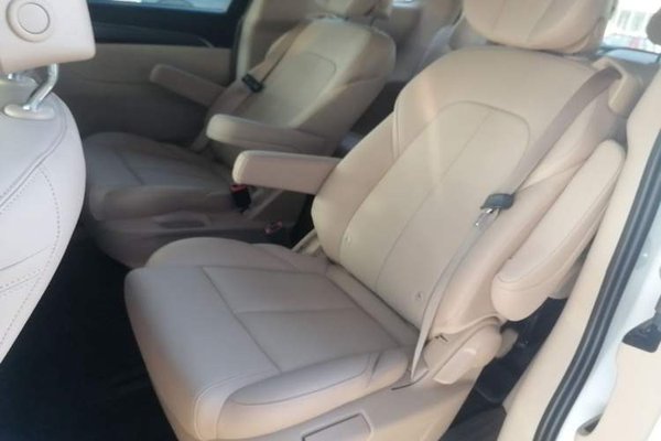 Buick GL8 New Energy 2025, 8600 км, за 35685 USD - фото 25