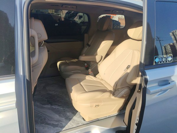 Buick GL8 2025, 10100 км, за 34425 USD - фото 18