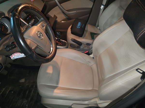 Buick GT 2013, 114000 км, за 2550 USD - фото 16
