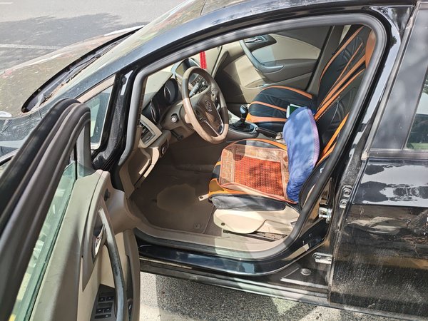 Buick GT 2013, 73100 км, за 3105 USD - фото 17