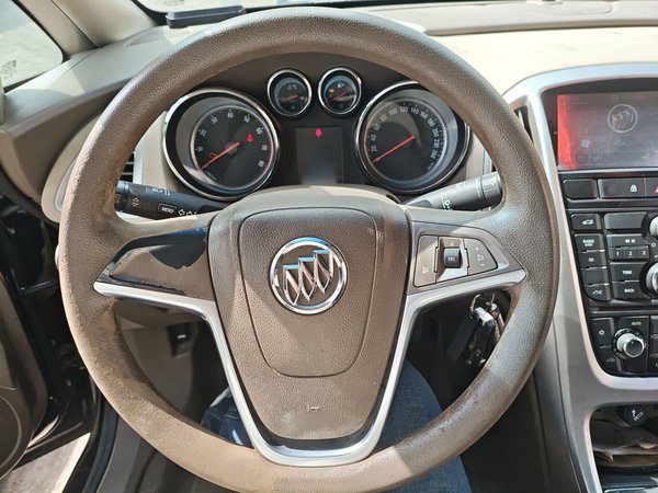 Buick GT 2013, 73100 км, за 3105 USD - фото 11