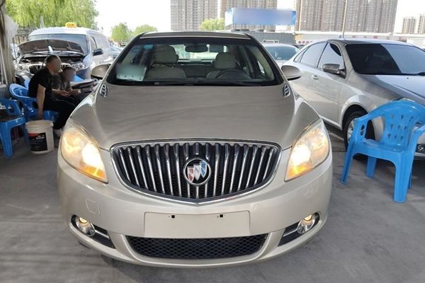 Buick GT 2013, 106500 км, за 3842 USD
