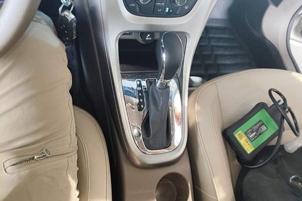 Buick GT 2013, 106500 км, за 3842 USD - фото 16