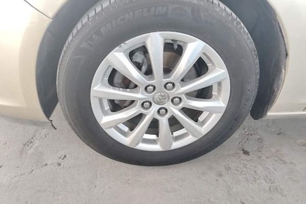 Buick GT 2013, 106500 км, за 3842 USD - фото 10
