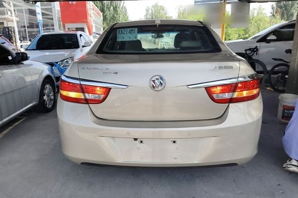 Buick GT 2013, 106500 км, за 3842 USD