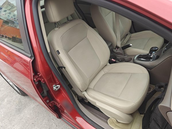 Buick GT 2013, 109000 км, за 3639 USD - фото 10