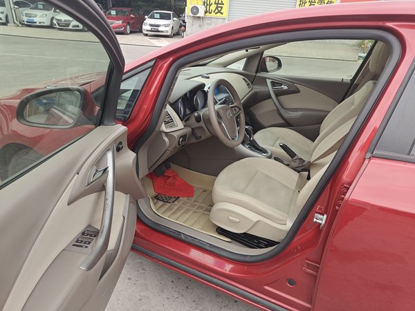 Buick GT 2013, 109000 км, за 3639 USD - фото 19