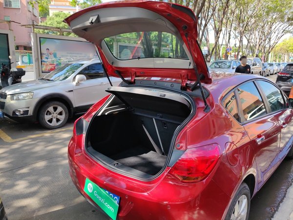 Buick GT 2013, 113200 км, за 3686 USD - фото 18