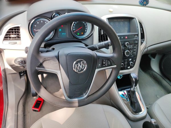 Buick GT 2013, 113200 км, за 3686 USD - фото 12