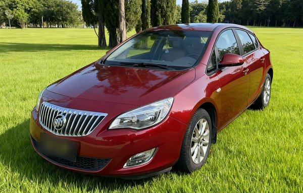 Buick GT 2013 XT 1.6L Automatic Fashion Edition