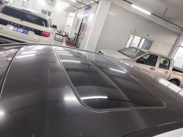 Buick GT 2013, 124700 км, за 4017 USD - фото 11