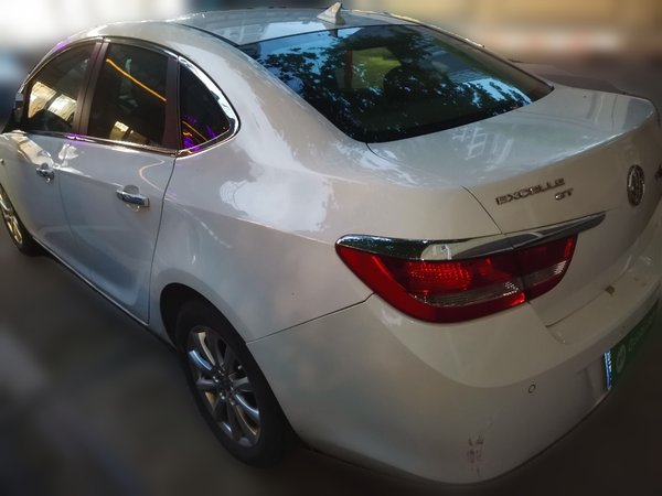 Buick GT 2013, 83900 км, за 2890 USD