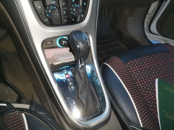 Buick GT 2013, 83900 км, за 2890 USD - фото 15