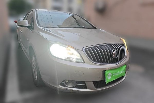 Buick GT 2013, 82300 км, за 2556 USD