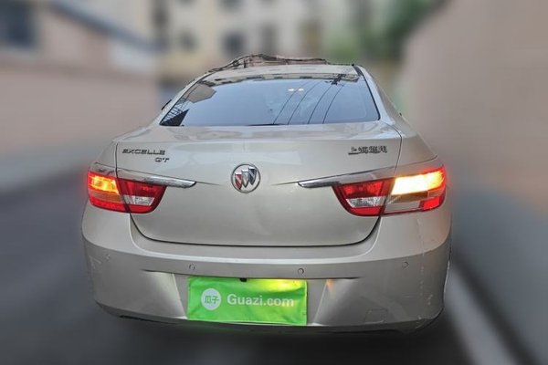 Buick GT 2013, 82300 км, за 2556 USD