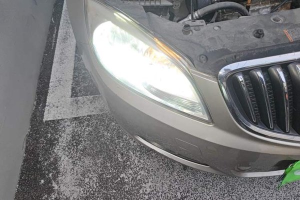 Buick GT 2013, 82300 км, за 2556 USD - фото 7