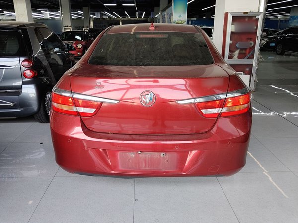 Buick GT 2013, 105700 км, за 3639 USD