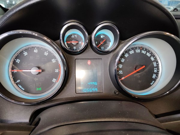 Buick GT 2013, 105700 км, за 3639 USD - фото 11