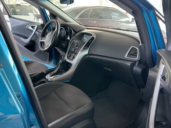 Buick GT 2014, 128500 км, за 4480 USD - фото 17