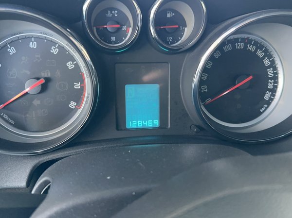 Buick GT 2014, 128500 км, за 4480 USD