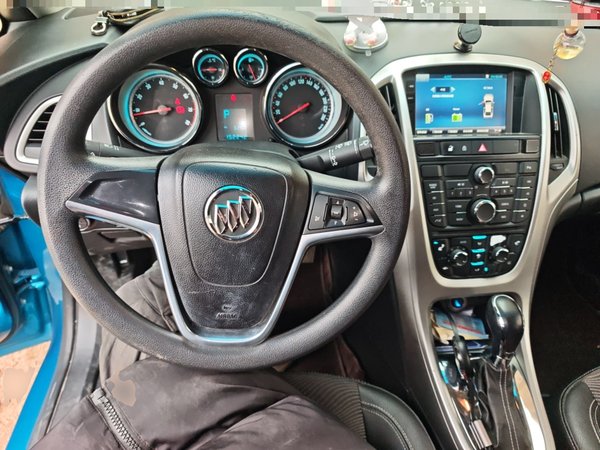 Buick GT 2014, 152200 км, за 2842 USD - фото 11