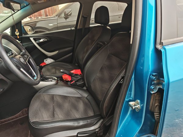 Buick GT 2014, 152200 км, за 2842 USD - фото 16