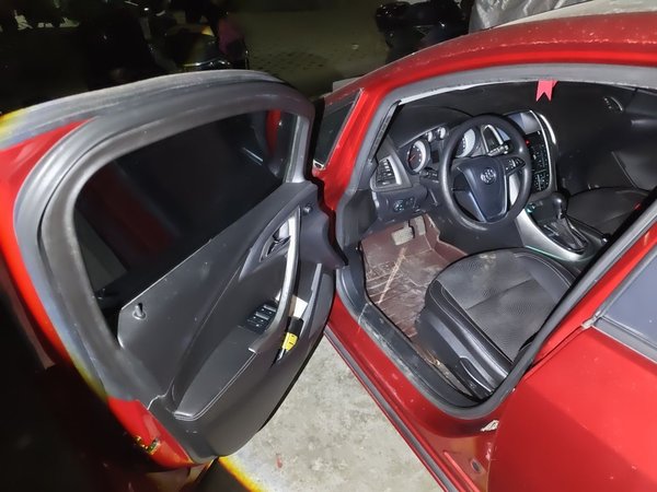 Buick GT 2014, 106200 км, за 3911 USD - фото 19