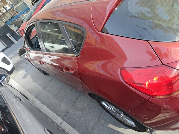 Buick GT 2014, 86500 км, за 3836 USD