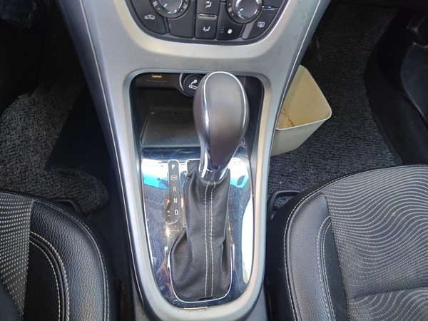 Buick GT 2014, 86500 км, за 3836 USD - фото 13