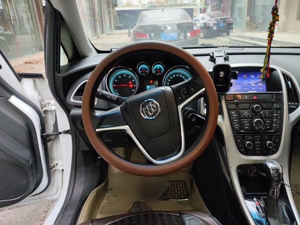 Buick GT 2014, 125100 км, за 4466 USD - фото 9