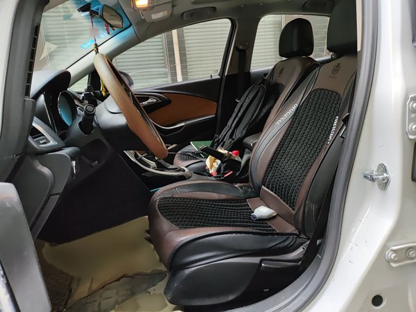 Buick GT 2014, 125100 км, за 4466 USD - фото 14