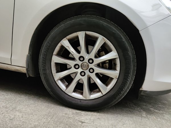 Buick GT 2014, 125100 км, за 4466 USD - фото 8