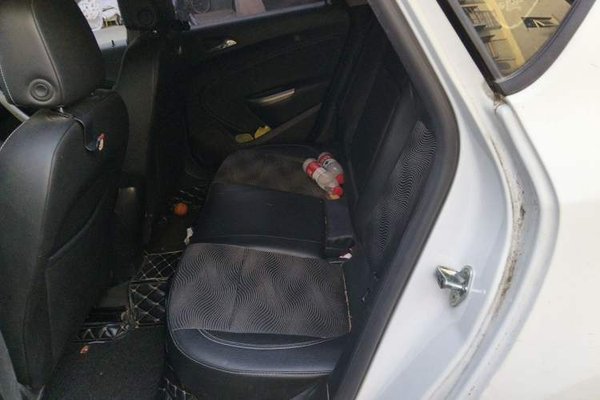 Buick GT 2014, 57600 км, за 3087 USD - фото 17