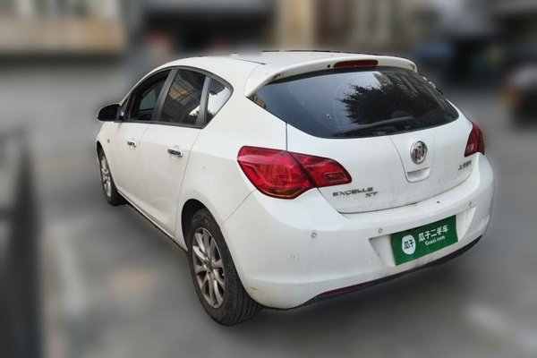 Buick GT 2014, 57600 км, за 3087 USD