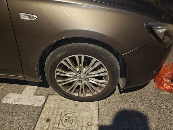 Buick GT 2015, 60400 км, за 3812 USD - фото 8