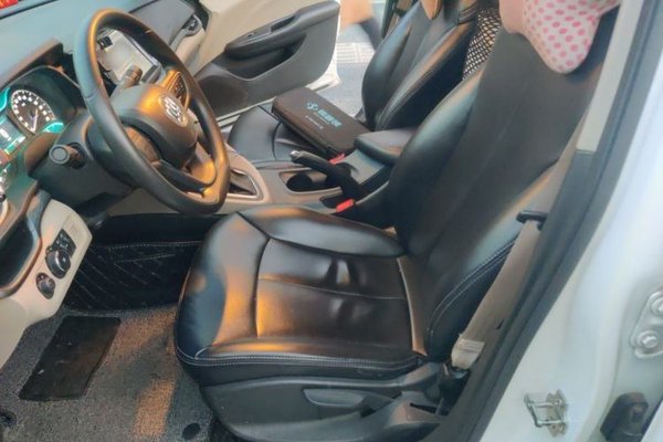 Buick GT 2015, 87000 км, за 3751 USD - фото 10