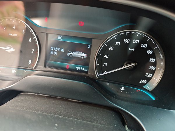 Buick GT 2015, 70900 км, за 3857 USD - фото 13