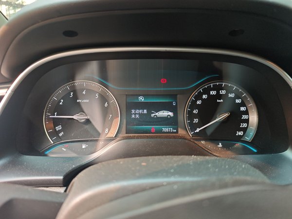 Buick GT 2015, 70900 км, за 3857 USD - фото 9