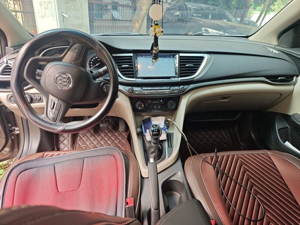 Buick GT 2015, 70900 км, за 3857 USD - фото 12