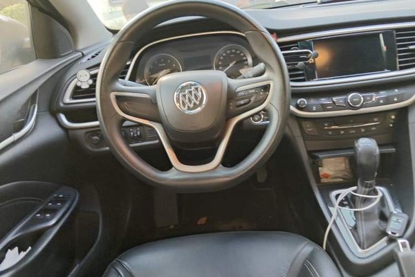 Buick GT 2015, 90600 км, за 3946 USD - фото 11