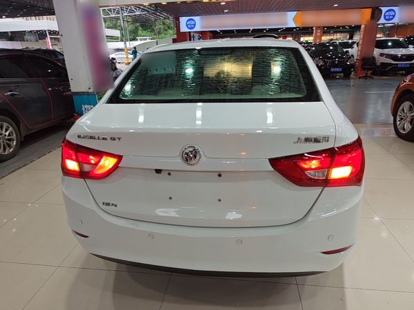 Buick GT 2015, 144400 км, за 4554 USD