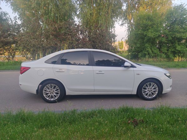 Buick GT 2015, 81300 км, за 5672 USD