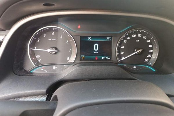 Buick GT 2016, 43099 км, за 4328 USD - фото 12