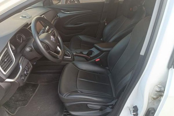 Buick GT 2016, 43099 км, за 4328 USD - фото 16