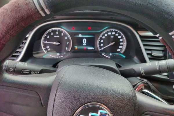 Buick GT 2017, 128500 км, за 4279 USD - фото 12